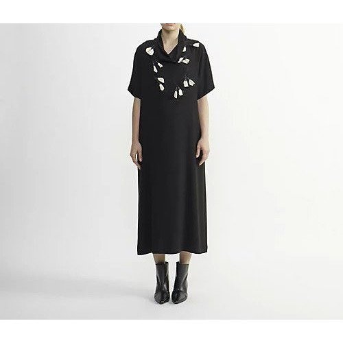 【プレインピープル/PLAIN PEOPLE】のバックサテンジョーゼットオフスタンドカラー半袖ロングワンピース 人気、トレンドファッション・服の通販 founy(ファニー) 　ファッション　Fashion　レディースファッション　WOMEN　ワンピース　Dress　サテン　Satin　シンプル　Simple　ドレープ　Drape　ロング　Long　半袖　Short Sleeve　夏　Summer　other-2|ID: prp329100004542723 ipo3291000000032100147