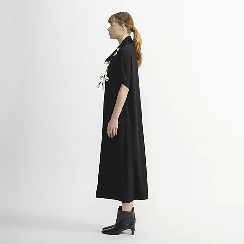 【プレインピープル/PLAIN PEOPLE】のバックサテンジョーゼットオフスタンドカラー半袖ロングワンピース 人気、トレンドファッション・服の通販 founy(ファニー) 　ファッション　Fashion　レディースファッション　WOMEN　ワンピース　Dress　サテン　Satin　シンプル　Simple　ドレープ　Drape　ロング　Long　半袖　Short Sleeve　夏　Summer　other-3|ID: prp329100004542723 ipo3291000000032100148