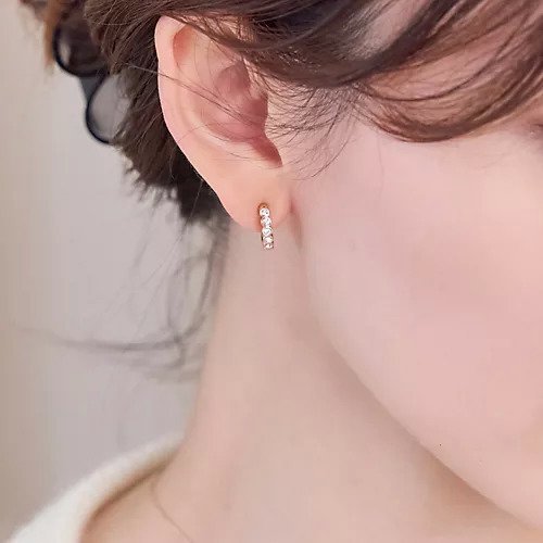 【フィービィー/phoebe】の【金属アレルギー対応/痛くないシリーズ】プチベゼルフープライトフィットイヤリング シャンパンゴールド インテリア・キッズ・メンズ・レディースファッション・服の通販 founy(ファニー) https://founy.com/ ファッション Fashion レディースファッション Fashion for Women ジュエリー Jewelry ファッションリング Fashion Rings イヤリング・フープ・ドロップタイプ Hoop, Drop & Clip Earrings おすすめ Recommended / Our Picks イヤリング Earrings イヤーカフ Ear Cuffs ストレート Straight, Straight Cut ビジュー Bijou, Jewel-like Accent フープ Hoop, Hoop Earrings 軽量 Lightweight, Ultra Light |ID: prp329100004544586 ipo3291000000032113287