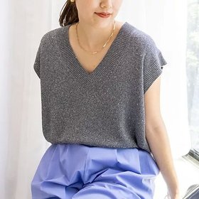 【ノーリーズ/NOLLEY'S】 ラメスパンコールノースリーブVネックプルオーバーニット人気、トレンドファッション・服の通販 founy(ファニー) ファッション Fashion レディースファッション WOMEN トップス・カットソー Tops/Tshirt ニット Knit Tops キャミソール / ノースリーブ No Sleeves プルオーバー Pullover Vネック V-Neck 2025年 2025 2025春夏・S/S Ss,Spring/Summer,2025 ショート Short バランス Balance ベスト Vest |ID:prp329100004551126
