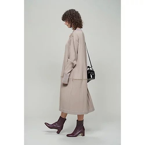 【マラミュート/MALAMUTE】のpleated onepiece 人気、トレンドファッション・服の通販 founy(ファニー) 　ファッション　Fashion　レディースファッション　Fashion for Women　エレガント 上品　Elegant　カッティング　Cutting Detail　デコルテ　Décolleté, Neckline　other-2|ID: prp329100004551172 ipo3291000000033513338