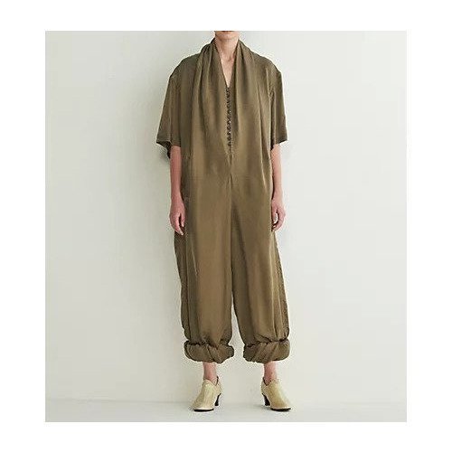 【アキラナカ/AKIRANAKA】のDrape neck padded hem combinaison 人気、トレンドファッション・服の通販 founy(ファニー) 　ファッション　Fashion　レディースファッション　Fashion for Women　エレガント 上品　Elegant　コンビネゾン　Jumpsuit, All-in-One　ドレープ　Drape, Draping Fabric　リュクス　Luxury, Elegant, High-End, Chic　ワイド　Wide, Wide Fit　other-2|ID: prp329100004551293 ipo3291000000032705193