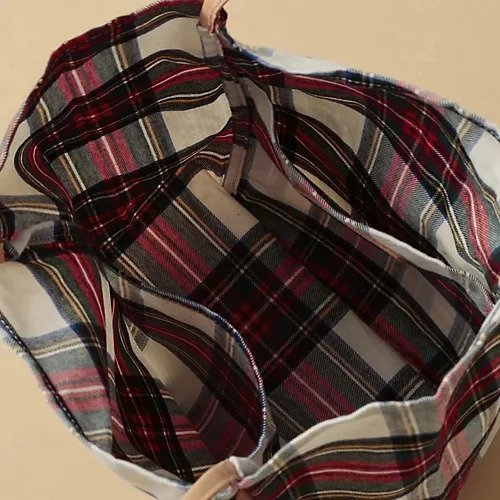 【モルミルス/MORMYRUS】の【HPS別注】チェックバッグ 人気、トレンドファッション・服の通販 founy(ファニー) 　ファッション　Fashion　レディースファッション　Fashion for Women　バッグ　Bags　2024年　2024　2024-2025秋冬・A/W　Autumn/Winter 2024–25 AW24–25　おすすめ　Recommended / Our Picks　コーティング　Coating, Coated Finish　ショルダー　Shoulder, Shoulder Strap　シンプル　Simple, Minimal　チェック　Check, Plaid, Tartan　ベーシック　Basic, Essential　ワンポイント　One Point, Statement Accent　別注　Limited Edition, Custom Order　定番　Standard, Basic Item　A/W・秋冬　Autumn/Winter　other-2|ID: prp329100004551388 ipo3291000000034618861