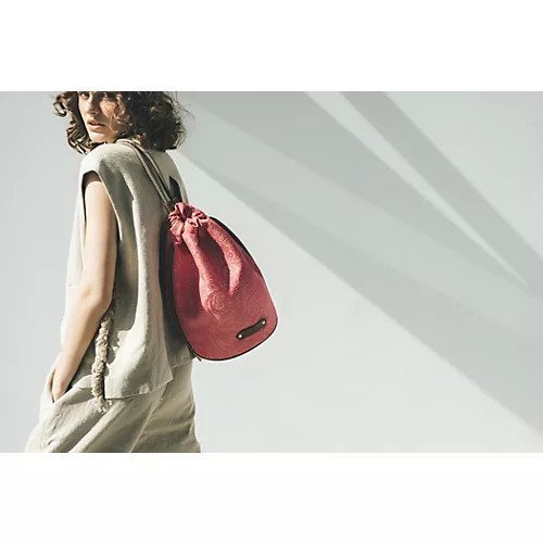 【ア ヴァケーション/A VACATION】のPOOL 巾着ショルダーバッグ 人気、トレンドファッション・服の通販 founy(ファニー) 　ファッション　Fashion　レディースファッション　WOMEN　バッグ　Bag　2023年　2023　2023春夏・S/S　Ss,Spring/Summer,2023　ラップ　Wrap　巾着　Purse　other-2|ID: prp329100004551394 ipo3291000000032168434