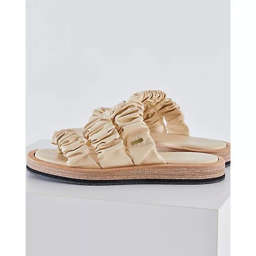 【ロランス/LAURENCE】のSHIRRING THONG SANDAL インテリア・キッズ・メンズ・レディースファッション・服の通販 founy(ファニー) 　ファッション　Fashion　レディースファッション　Ladies' Fashion Online　おすすめ　Recommend　インソール　Insole　クッション　Cushion　サンダル　Sandals　リラックス　Relax　アイボリー|ID: prp329100004551540 ipo3291000000032635822