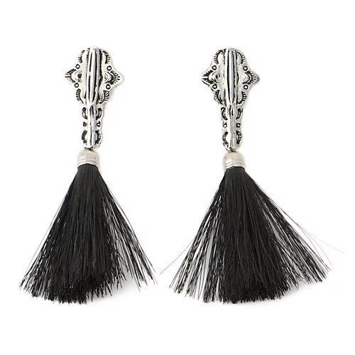 【トーガ トゥ/TOGA TOO】のMetal fringe earrings インテリア・キッズ・メンズ・レディースファッション・服の通販 founy(ファニー) https://founy.com/ ファッション Fashion レディースファッション Fashion for Women ジュエリー Jewelry ファッションリング Fashion Rings イヤリング・フープ・ドロップタイプ Hoop, Drop & Clip Earrings 2024年 2024 2024春夏・S/S Spring/Summer 2024 SS24 イヤリング Earrings シンプル Simple, Minimal フリンジ Fringe, Tassel 定番 Standard, Basic Item |ID: prp329100004551983 ipo3291000000033514527