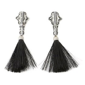 【トーガ トゥ/TOGA TOO】のMetal fringe earrings 人気、トレンドファッション・服の通販 founy(ファニー) ファッション Fashion レディースファッション Fashion for Women ジュエリー Jewelry ファッションリング Fashion Rings イヤリング・フープ・ドロップタイプ Hoop, Drop & Clip Earrings 2024年 2024 2024春夏・S/S Spring/Summer 2024 SS24 イヤリング Earrings シンプル Simple, Minimal フリンジ Fringe, Tassel 定番 Standard, Basic Item |ID:prp329100004551983