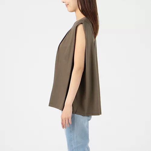 【トゥエルブクローゼット/12closet】の【洗える】ギャザーノースリーブT 人気、トレンドファッション・服の通販 founy(ファニー) 　ファッション　Fashion　レディースファッション　WOMEN　トップス・カットソー　Tops/Tshirt　キャミソール / ノースリーブ　No Sleeves　ギャザー　Gather　クール　Cool　ドレープ　Drape　ノースリーブ　No Sleeve　フェミニン　Feminine　ボックス　Box　洗える　Washable　other-3|ID: prp329100004553150 ipo3291000000032182130