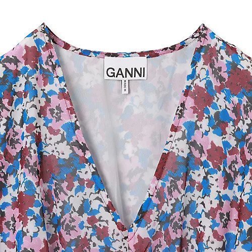 【ガニー/GANNI】のPleated Georgette V-neck Flounce Blouse 人気、トレンドファッション・服の通販 founy(ファニー) 　ファッション　Fashion　レディースファッション　Fashion for Women　トップス・カットソー　Cut & Sew Tops　Vネックトップス　V-Neck Tops / V-Cut Neckline Shirts　2024年　2024　2024春夏・S/S　Spring/Summer 2024 SS24　トレンド　Trend, Trending Now　フロント　Front, Front Design　プリーツ　Pleats, Pleated　ペプラム　Peplum, Flared Hem　ボタニカル　Botanical, Floral Pattern　洗える　Machine Washable　other-3|ID: prp329100004553278 ipo3291000000033511816