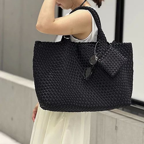 【ノーリーズ/NOLLEY'S】のメッシュトートLL 人気、トレンドファッション・服の通販 founy(ファニー) 　ファッション　Fashion　レディースファッション　Fashion for Women　バッグ　Bags　チャーム　Charm, Pendant　ベーシック　Basic, Essential　ポーチ　Pouch, Small Case　軽量　Lightweight, Ultra Light　 other-1|ID: prp329100004553843 ipo3291000000034555975