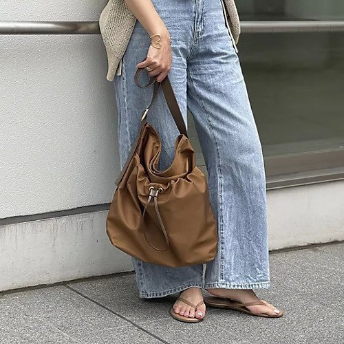 【ノーリーズ/NOLLEY'S】のソフトワンショルダーバッグ インテリア・キッズ・メンズ・レディースファッション・服の通販 founy(ファニー) 　ファッション　Fashion　レディースファッション　WOMEN　バッグ　Bag　コンパクト　Compact　ショルダー　Shoulder　ジップ　Zip　スタイリッシュ　Stylish　ポケット　Pocket　巾着　Purse　ブラウン|ID: prp329100004553847 ipo3291000000032185764