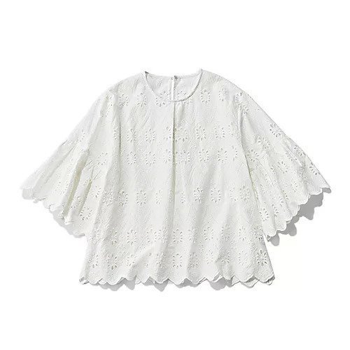 【エムセブンデイズ/M7days】のコットンレースブラウス インテリア・キッズ・メンズ・レディースファッション・服の通販 founy(ファニー) 　ファッション　Fashion　レディースファッション　WOMEN　トップス・カットソー　Tops/Tshirt　シャツ/ブラウス　Shirts/Blouses　コンパクト　Compact　スカラップ　Scalloped　バランス　Balance　フレア　Flare　フロント　Front　レース　Race　洗える　Washable　ホワイト|ID: prp329100004557904 ipo3291000000032219821
