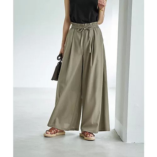 【スタイルデリ/STYLE DELI】の【LUXE】麻混リゾートドレープワイドパンツ インテリア・キッズ・メンズ・レディースファッション・服の通販 founy(ファニー) 　ファッション　Fashion　レディースファッション　WOMEN　パンツ　Pants　イエロー　Yellow　カットソー　Cut And Sew　カーディガン　Cardigan　ギャザー　Gather　クール　Cool　サマー　Summer　シューズ　Shoes　ジャケット　Jacket　スニーカー　Sneakers　パープル　Purple　フォルム　Form　ベスト　Vest　ポケット　Pocket　リゾート　Resort　リボン　Ribbon　リラックス　Relax　ループ　Loop　ワイド　Wide　夏　Summer　エレガント 上品　Elegant　オリーブベージュ|ID: prp329100004562170 ipo3291000000032258163