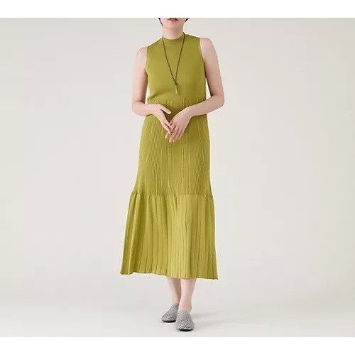 【マルティニーク/martinique】のホールガーメントリブワンピース インテリア・キッズ・メンズ・レディースファッション・服の通販 founy(ファニー) 　ファッション　Fashion　レディースファッション　WOMEN　ワンピース　Dress　おすすめ　Recommend　サンダル　Sandals　ホールガーメント　Whole Garment　ワイド　Wide　ピスタチオ|ID: prp329100004562181 ipo3291000000032258252