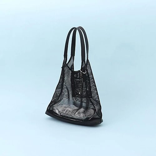 【ノーリーズ/NOLLEY'S】のメッシュトート(ポーチ・チャーム付) 人気、トレンドファッション・服の通販 founy(ファニー) 　ファッション　Fashion　レディースファッション　Fashion for Women　バッグ　Bags　ポーチ&ミニバッグ　Pouches & Mini Bags　インナー　Innerwear　シルバー　Silver, Metallic Silver　チャーム　Charm, Pendant　トレンド　Trend, Trending Now　ポーチ　Pouch, Small Case　メッシュ　Mesh, Net Fabric　夏　Summer　other-3|ID: prp329100004562184 ipo3291000000032464551