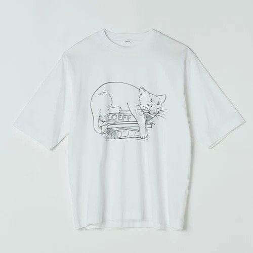 【ロエフ/LOEFF】のLFU SLEEPING CAT T インテリア・キッズ・メンズ・レディースファッション・服の通販 founy(ファニー) 　ファッション　Fashion　レディースファッション　Fashion for Women　グラフィック　Graphic, Graphic Design　シンプル　Simple, Minimal　ドレープ　Drape, Draping Fabric　ネコ　Cat, Feline Motif　プリント　Print, Printed Pattern　モチーフ　Motif, Design Theme　エレガント 上品　Elegant　洗える　Machine Washable　猫　Cat, Kitty　White|ID: prp329100004563534 ipo3291000000035316476