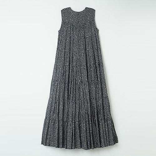 【マリハ/MARIHA】のミューズのドレス Baby Daisies 人気、トレンドファッション・服の通販 founy(ファニー) 　ファッション　Fashion　レディースファッション　WOMEN　ワンピース　Dress　ドレス　Party Dresses　インナー　Inner　ジャケット　Jacket　ティアード　Tiered　デニム　Denim　ドレス　Dress　バランス　Balance　パターン　Pattern　モノトーン　Monotone　ラウンド　Round　ロング　Long　エレガント 上品　Elegant　洗える　Washable　other-3|ID: prp329100004563625 ipo3291000000032272228