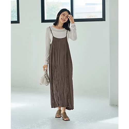 【スタイルデリ/STYLE DELI】のランダムプリーツロングキャミワンピース インテリア・キッズ・メンズ・レディースファッション・服の通販 founy(ファニー) https://founy.com/ ファッション Fashion レディースファッション Fashion for Women ワンピース Dresses キャミソールワンピース Camisole Dresses インナー Innerwear 春 Spring 秋 Autumn キャミ Camisole, Cami Top 今季 This Season, Current Season ジャケット Jacket, Outerwear スリット Slit, Slit Detail 長袖 Long Sleeve, Full Sleeve プリーツ Pleats, Pleated ペチコート Petticoat, Underskirt ポケット Pocket, Pocket Detail リゾート Resort, Vacation Style ループ Loop, Loop Knit 冬 Winter / This Winter S/S・春夏 SS, Spring/Summer, Warm Season 夏 Summer エレガント 上品 Elegant ビジネス 仕事 通勤 Business / Work / Commuting |ID: prp329100004565367 ipo3291000000032286710