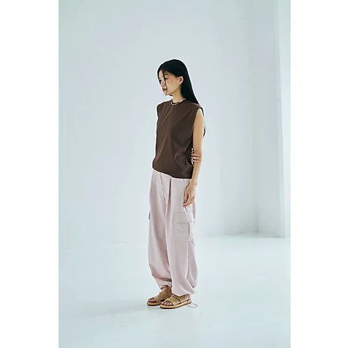【マージュール/marjour】のNYLON PARACHUTE PANTS 人気、トレンドファッション・服の通販 founy(ファニー) 　ファッション　Fashion　レディースファッション　WOMEN　パンツ　Pants　秋　Autumn/Fall　シャーリング　Shirring　スウェット　Sweat　ストレッチ　Stretch　スポーティ　Sporty　タイツ　Tights　タンク　Tank　長袖　Long Sleeve　フラット　Flat　プリント　Print　ポケット　Pocket　ワイド　Wide　冬　Winter　おすすめ　Recommend　夏　Summer　エレガント 上品　Elegant　other-3|ID: prp329100004568693 ipo3291000000032321708