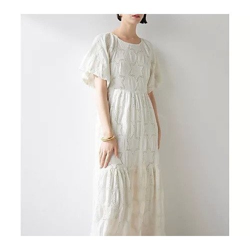 【ウィムガゼット/Whim Gazette】のエンブロイダリーパフワンピース インテリア・キッズ・メンズ・レディースファッション・服の通販 founy(ファニー) 　ファッション　Fashion　レディースファッション　WOMEN　ワンピース　Dress　2025年　2025　2025春夏・S/S　Ss,Spring/Summer,2025　スリーブ　Sleeve　パターン　Pattern　リゾート　Resort　エレガント 上品　Elegant　夏　Summer　春　Spring　S/S・春夏　Ss・Spring/Summer　ホワイト|ID: prp329100004568695 ipo3291000000032321717
