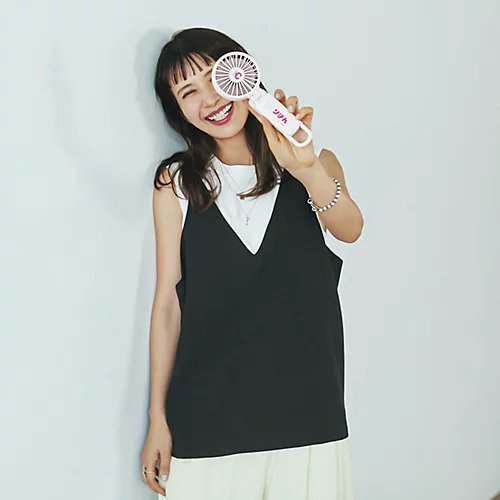 【リズム/RHYTHM】の【LEE別注】りぼん70周年 ハンディファン 人気、トレンドファッション・服の通販 founy(ファニー) 　ファッション　Fashion　レディースファッション　WOMEN　イラスト　Illustration　コンパクト　Compact　切替　Switching　軽量　Lightweight　時計　Clock　別注　Special Order　おすすめ　Recommend　other-2|ID: prp329100004568703 ipo3291000000032336192