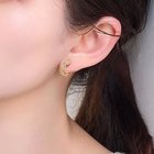 【フィービィー/phoebe】の【痛くないシリーズ/金属アレルギー対応】マーガレットフラワーフープライトフィットイヤリング ゴールド ゴールド|ID: prp329100004571592 ipo3291000000032347829