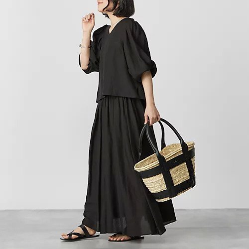 【エムセブンデイズ/M7days】の【Akaneさんコラボ】リネン混ボリューム袖ブラウス 人気、トレンドファッション・服の通販 founy(ファニー) 　ファッション　Fashion　レディースファッション　WOMEN　トップス・カットソー　Tops/Tshirt　シャツ/ブラウス　Shirts/Blouses　なめらか　Smooth　ギャザー　Gather　コラボ　Collaboration　バランス　Balance　ミックス　Mix　リネン　Linen　エレガント 上品　Elegant　洗える　Washable　other-2|ID: prp329100004571801 ipo3291000000032350421