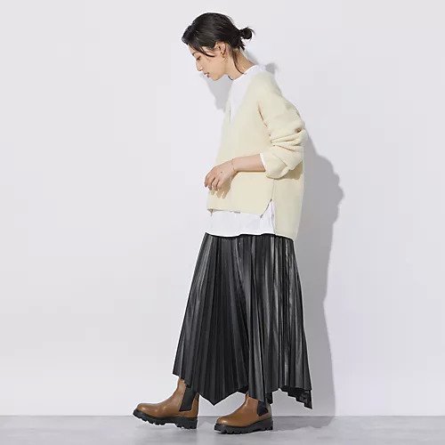 【スローン/SLOANE】の7G片畦編み メリノウール Vネック 人気、トレンドファッション・服の通販 founy(ファニー) ファッション Fashion レディースファッション Fashion for Women トップス・カットソー Cut & Sew Tops Vネックトップス V-Neck Tops / V-Cut Neckline Shirts 畦編みニット・テクスチャードトップス Ribbed Knit Sweaters / Textured Knit Tops スリット Slit, Slit Detail 畦 Ribbed Knit other-3|ID: prp329100004571815 ipo3291000000034988740