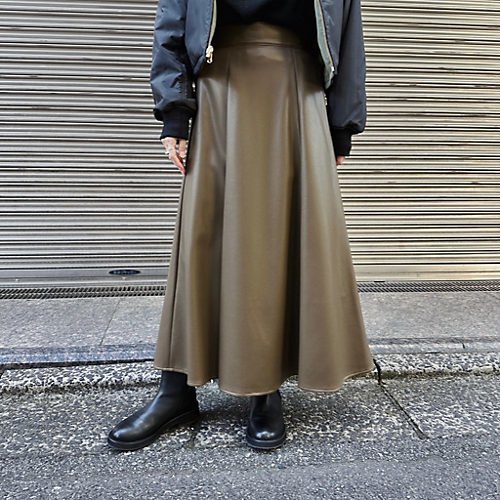【トゥエルブクローゼット/12closet】のフェイクレザーフレアスカート 人気、トレンドファッション・服の通販 founy(ファニー) 　ファッション　Fashion　レディースファッション　Fashion for Women　スカート　Skirts　Aライン・フレアスカート　A-Line & Flared Skirts　フェイクレザー　Faux Leather, PU Leather　フレア　Flare, Flared　マキシ　Maxi, Full Length　other-2|ID: prp329100004572012 ipo3291000000032632129