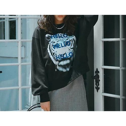 【オブラダ/Oblada】のTIGER SWEAT 人気、トレンドファッション・服の通販 founy(ファニー) 　ファッション　Fashion　レディースファッション　Fashion for Women　トップス・カットソー　Cut & Sew Tops　レディースパーカー・カジュアルフーディー　Casual Hoodies & Sweatshirts　スウェット・クルーネックトップス　Sweatshirts & Crewnecks / Relaxed Fit Sweat Tops　グラフィック　Graphic, Graphic Design　スウェット / スエット　Sweatshirt, Sweatwear　バランス　Balance, Style Balance　プリント　Print, Printed Pattern　人気　Popular, Best Seller　A/W・秋冬　Autumn/Winter　other-2|ID: prp329100004573000 ipo3291000000032363192