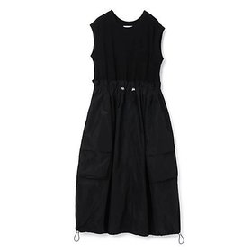 【ミュベール/MUVEIL】のハートパッチミリタリーワンピース 人気、トレンドファッション・服の通販 founy(ファニー) ファッション Fashion レディースファッション Fashion for Women ワンピース Dresses 2025年 2025 2025-2026秋冬・A/W Autumn/Winter 2025–26 AW25–26 コンビ Combo, Combination Style タフタ Taffeta, Structured Fabric ノースリーブ Sleeveless, No-Sleeve バルーン Balloon, Balloon Silhouette パッチ Patch, Appliqué フラップ Flap, Flap Pocket ポケット Pocket, Pocket Detail 今季 This Season, Current Season 洗える Machine Washable |ID:prp329100004576670