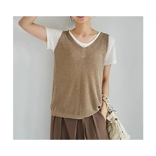 【スタイルデリ/STYLE DELI】の薄くて柔らかなラメVネックニットベスト 人気、トレンドファッション・服の通販 founy(ファニー) 　ファッション　Fashion　レディースファッション　Fashion for Women　アウター　Coat / Outerwear Collection　トップス・カットソー　Cut & Sew Tops　ニット　Knit Tops & Sweaters　ベスト&ジレ / 重ね着スタイル　Vests & Gilets　Vネックトップス　V-Neck Tops / V-Cut Neckline Shirts　インナー　Innerwear　秋　Autumn　カットソー　Cut and Sewn Top　サロペット　Overalls, Salopette　シアー　Sheer, See-Through　シルバー　Silver, Metallic Silver　ジャケット　Jacket, Outerwear　ストレート　Straight, Straight Cut　定番　Standard, Basic Item　なめらか　Smooth, Silky Texture　長袖　Long Sleeve, Full Sleeve　フィット　Fit, Slim Fit　ベスト　Vest, Waistcoat　無地　Plain, Solid Color　レギンス　Leggings, Stretch Pants　夏　Summer　 other-1|ID: prp329100004576748 ipo3291000000032413721