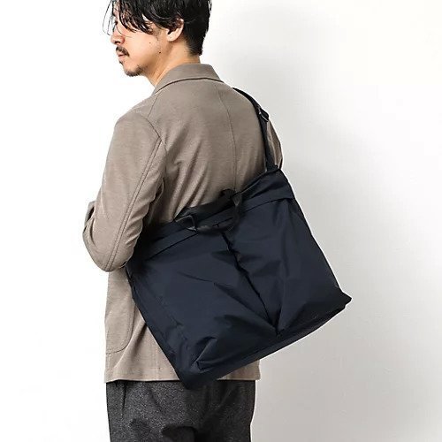 【ノーリーズ グッドマン/NOLLEY'S goodman / MEN】の【SML/エスエムエル】別注ヘルメット2WAYショルダーバッグ インテリア・キッズ・メンズ・レディースファッション・服の通販 founy(ファニー) 　ファッション　Fashion　メンズファッション　Men's Style Online　バッグ　Bag/Men　コーティング　Coating　傘　Umbrella　軽量　Lightweight　スマート　Smart　スリーブ　Sleeve　ダブル　Double　フェイス　Face　フロント　Front　ボンディング　Bonding　ポケット　Pocket　別注　Special Order　エレガント 上品　Elegant　ネイビー|ID: prp329100004580249 ipo3291000000032451498