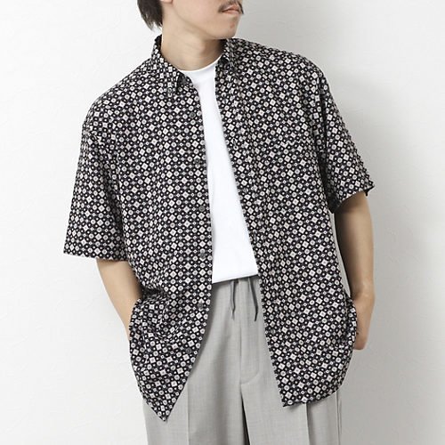 【ノーリーズ グッドマン/NOLLEY'S goodman / MEN】の【DotAir】吸水速乾 総柄BDシャツ 25SS インテリア・キッズ・メンズ・レディースファッション・服の通販 founy(ファニー) https://founy.com/ ファッション Fashion メンズファッション Fashion for Men 2025年 2025 2025春夏・S/S Spring/Summer 2025 SS25 オリエンタル Oriental Pattern サッカー Seersucker, Summer Fabric ショーツ Shorts, Short Pants ストレッチ Stretch, Stretchy Fabric ダウン Down, Puffer デニム Denim, Jeans Material ドット Polka Dot, Dot Pattern ドレープ Drape, Draping Fabric パッチ Patch, Appliqué フロント Front, Front Design ポケット Pocket, Pocket Detail メッシュ Mesh, Net Fabric リゾート Resort, Vacation Style リラックス Relax, Relaxed Fit 吸水 Absorbent, Quick-Dry 軽量 Lightweight, Ultra Light |ID: prp329100004580283 ipo3291000000032717242