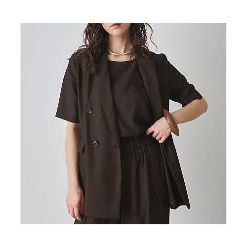 【ウィムガゼット/Whim Gazette】のオックスダブルハーフスリーブジャケット インテリア・キッズ・メンズ・レディースファッション・服の通販 founy(ファニー) https://founy.com/ ファッション Fashion レディースファッション Fashion for Women アウター Coat / Outerwear Collection レディースジャケット・軽アウター Jackets 2025年 2025 2025春夏・S/S Spring/Summer 2025 SS25 おすすめ Recommended / Our Picks カーディガン Cardigan, Knitwear ジャケット Jacket, Outerwear セットアップ Set-Up, Coordinated Outfit ダブル Double, Double-Breasted エレガント 上品 Elegant 半袖 Short Sleeve, Half Sleeve 夏 Summer |ID: prp329100004584407 ipo3291000000032499528