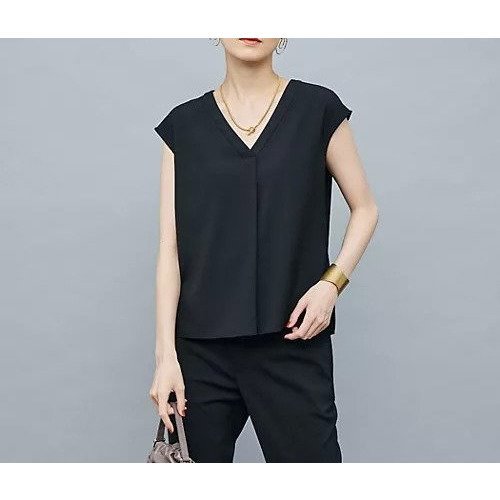 【ノーリーズソフィー/NOLLEY'S sophi】のバックサテンジョーゼットVネックブラウス インテリア・キッズ・メンズ・レディースファッション・服の通販 founy(ファニー) https://founy.com/ ファッション Fashion レディースファッション Ladies' Fashion Online トップス・カットソー Tops/Tshirt シャツ/ブラウス Shirts/Blouses Vネック V-Neck バッグ Bag 2025年 2025 2025-2026秋冬・A/W Aw/Autumn/Winter/Fw/Fall/2025-2026 おすすめ Recommend インナー Inner シンプル Simple ジャケット Jacket フラット Flat フロント Front 羽織 Haori |ID: prp329100004586690 ipo3291000000032524654