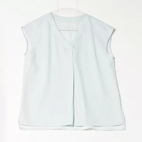 【ノーリーズソフィー/NOLLEY'S sophi】のバックサテンジョーゼットVネックブラウス インテリア・キッズ・メンズ・レディースファッション・服の通販 founy(ファニー) 　ファッション　Fashion　レディースファッション　Fashion for Women　トップス・カットソー　Cut & Sew Tops　シャツ・ブラウス・オフィスカジュアル　Elegant Blouses & Button-Ups　Vネックトップス　V-Neck Tops / V-Cut Neckline Shirts　バッグ　Bags　2025年　2025　2025-2026秋冬・A/W　Autumn/Winter 2025–26 AW25–26　おすすめ　Recommended / Our Picks　インナー　Innerwear　シンプル　Simple, Minimal　ジャケット　Jacket, Outerwear　フラット　Flat, Flat Shoes　フロント　Front, Front Design　羽織　Haori, Light Jacket　ミントグリーン|ID: prp329100004586690 ipo3291000000033429694
