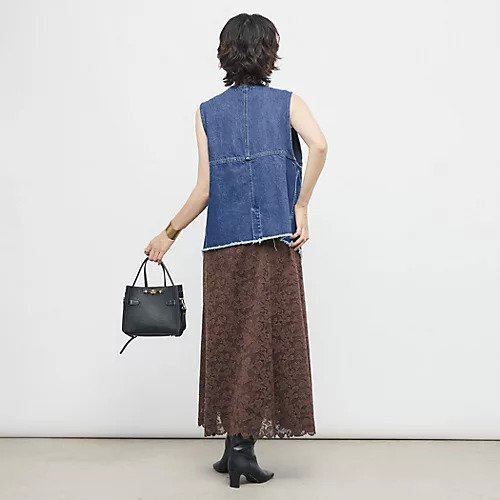 【リエミラー/Rie Miller】の【RM denim】Vネックデニムベスト 人気、トレンドファッション・服の通販 founy(ファニー) 　ファッション　Fashion　レディースファッション　Ladies' Fashion Online　アウター　Coat Outerwear　トップス・カットソー　Tops/Tshirt　ベスト/ジレ　Gilets/Vests　Vネック　V-Neck　2025年　2025　おすすめ　Recommend　カッティング　Cutting　ジャケット　Jacket　ストレッチ　Stretch　タートル　Turtle　デニム　Denim　ノースリーブ　No Sleeve　フォーマル　Formal　フラップ　Flap　フリンジ　Fringe　ベスト　Vest　ポケット　Pocket　other-3|ID: prp329100004587624 ipo3291000000032536052