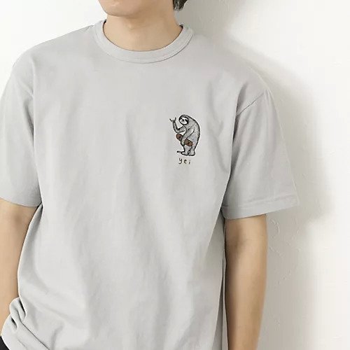【ノーリーズ グッドマン/NOLLEY'S goodman / MEN】の【STONEWOLD】yei 2 プリントTシャツ 25SS インテリア・キッズ・メンズ・レディースファッション・服の通販 founy(ファニー) 　ファッション　Fashion　メンズファッション　Men's Style Online　2025年　2025　2025春夏・S/S　Ss,Spring/Summer,2025　おすすめ　Recommend　イラスト　Illustration　ギフト プレゼント　Gift Present　サンダル　Sandals　ショーツ　Shorts　フィット　Fit　プリント　Print　ベーシック　Basic　レギュラー　Regular　ヴィンテージ　Vintage　冬　Winter　夏　Summer　グレーベージュ|ID: prp329100004587639 ipo3291000000032536202