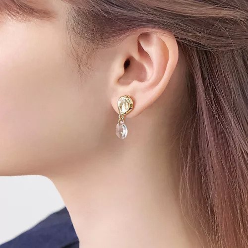 【フィービィー/phoebe】のシャイニードロップビジューピアス インテリア・キッズ・メンズ・レディースファッション・服の通販 founy(ファニー) https://founy.com/ ファッション Fashion レディースファッション Ladies' Fashion Online シェイプ Shape ドロップ Drop フェミニン Feminine メタル Metal |ID: prp329100004589602 ipo3291000000032562364