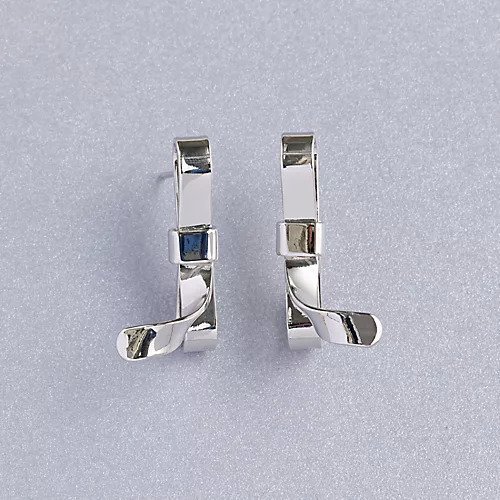 【フィービィー/phoebe】のニュアンスリボンピアス シルバー 人気、トレンドファッション・服の通販 founy(ファニー) 　ファッション　Fashion　レディースファッション　Fashion for Women　シルバー　Silver, Metallic Silver　フォルム　Silhouette, Form　モチーフ　Motif, Design Theme　リボン　Ribbon, Bow　ビジネス 仕事 通勤　Business / Work / Commuting　other-3|ID: prp329100004589604 ipo3291000000034504896