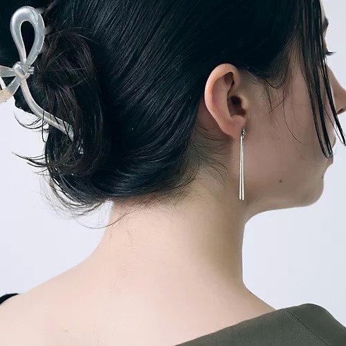 【フィービィー/phoebe】のスウェイリボンチェーンピアス シルバー 人気、トレンドファッション・服の通販 founy(ファニー) 　ファッション　Fashion　レディースファッション　Ladies' Fashion Online　おすすめ　Recommend　シルバー　Silver　スリム　Slim　チェーン　Chain　メタル　Metal　モチーフ　Motif　ロマンティック　Romantic　入学式　Entrance Ceremony　卒業式　Graduation Ceremony　結婚式　Wedding Ceremony　other-2|ID: prp329100004589606 ipo3291000000032562382
