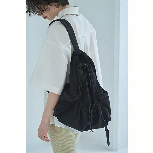 【マージュール/marjour】のUTILITY DRAWSTRING DAY PACK 人気、トレンドファッション・服の通販 founy(ファニー) 　ファッション　Fashion　レディースファッション　Fashion for Women　サンダル　Sandals, Summer Shoes　シャーリング　Shirring, Ruched　ショルダー　Shoulder, Shoulder Strap　ジップ　Zip, Zipper　スポーティ　Sporty, Casual Athletic　財布　Wallet, Purse　ダメージ　Distressed, Destroyed　ドレープ　Drape, Draping Fabric　ビーチ　Beach, Seaside　フィット　Fit, Slim Fit　フラット　Flat, Flat Shoes　フロント　Front, Front Design　ポケット　Pocket, Pocket Detail　マグネット　Magnet, Magnetic Closure　リュック　Backpack, Rucksack　旅行　Travel　スーツケース キャリーケース　Suitcase / Carry Case　other-3|ID: prp329100004590595 ipo3291000000034433890
