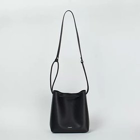 【ヤーキ/YAHKI】のSHRINK SOFT W FACE 人気、トレンドファッション・服の通販 founy(ファニー) ファッション Fashion レディースファッション Ladies' Fashion Online ショルダー Shoulder シンプル Simple フォルム Form マグネット Magnet 巾着 Purse |ID:prp329100004591276