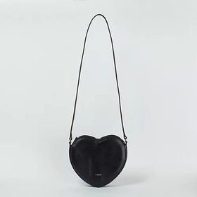 【ヤーキ/YAHKI】のW FACEハートショルダーバッグ 人気、トレンドファッション・服の通販 founy(ファニー) ファッション Fashion レディースファッション Ladies' Fashion Online バッグ Bag ショルダー Shoulder フェイス Face ポシェット Pochette モチーフ Motif エレガント 上品 Elegant |ID:prp329100004591277