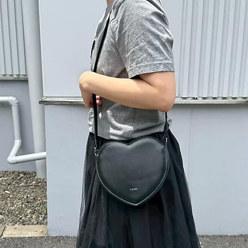 【ヤーキ/YAHKI】のW FACEハートショルダーバッグ 人気、トレンドファッション・服の通販 founy(ファニー) 　ファッション　Fashion　レディースファッション　Ladies' Fashion Online　バッグ　Bag　ショルダー　Shoulder　フェイス　Face　ポシェット　Pochette　モチーフ　Motif　エレガント 上品　Elegant　other-2|ID: prp329100004591277 ipo3291000000032586986