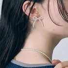 【フィービィー/phoebe】のリッチリボンパールピアス ホワイト|ID: prp329100004592398 ipo3291000000032603166