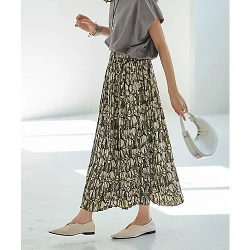 【スタイルデリ/STYLE DELI】の【LUXE】ペイントアート柄プリーツスカート インテリア・キッズ・メンズ・レディースファッション・服の通販 founy(ファニー) 　ファッション　Fashion　レディースファッション　Ladies' Fashion Online　スカート　Skirt　プリーツスカート　Pleated Skirts　春　Spring　ギャザー　Gather　サンダル　Sandals　シューズ　Shoes　ジャケット　Jacket　スニーカー　Sneakers　スリット　Slit　センター　Center　タイツ　Tights　バランス　Balance　フラット　Flat　ブルゾン　Blouson　プリント　Print　プリーツ　Pleats　ポケット　Pocket　防寒　Cold Protection　ミックス　Mix　ループ　Loop　ロング　Long　A/W・秋冬　Aw・Autumn/Winter・Fw・Fall-Winter　S/S・春夏　Ss・Spring/Summer　夏　Summer　ビジネス 仕事 通勤　Business　ライトカーキミックス|ID: prp329100004593115 ipo3291000000032612443