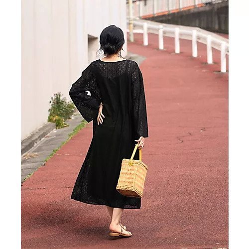 【スタイルデリ/STYLE DELI】の【LUXE】ウェーブレースロングワンピース 人気、トレンドファッション・服の通販 founy(ファニー) 　ファッション　Fashion　レディースファッション　Ladies' Fashion Online　ワンピース　Dress　インナー　Inner　春　Spring　秋　Autumn/Fall　ギャザー　Gather　クール　Cool　スリット　Slit　スリーブ　Sleeve　センター　Center　デコルテ　Decolletage　長袖　Long Sleeve　フォルム　Form　フレア　Flare　フロント　Front　ペチコート　Petticoat　ポケット　Pocket　リゾート　Resort　ループ　Loop　レギンス　Leggings　レース　Race　ロング　Long　夏　Summer　旅行　Travel　other-2|ID: prp329100004593137 ipo3291000000032612566