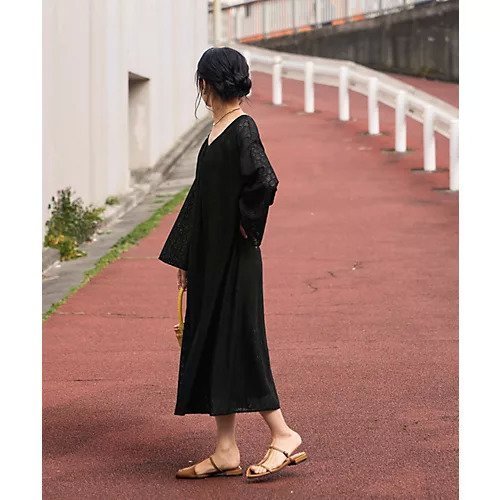 【スタイルデリ/STYLE DELI】の【LUXE】ウェーブレースロングワンピース 人気、トレンドファッション・服の通販 founy(ファニー) 　ファッション　Fashion　レディースファッション　Ladies' Fashion Online　ワンピース　Dress　インナー　Inner　春　Spring　秋　Autumn/Fall　ギャザー　Gather　クール　Cool　スリット　Slit　スリーブ　Sleeve　センター　Center　デコルテ　Decolletage　長袖　Long Sleeve　フォルム　Form　フレア　Flare　フロント　Front　ペチコート　Petticoat　ポケット　Pocket　リゾート　Resort　ループ　Loop　レギンス　Leggings　レース　Race　ロング　Long　夏　Summer　旅行　Travel　other-3|ID: prp329100004593137 ipo3291000000032612567